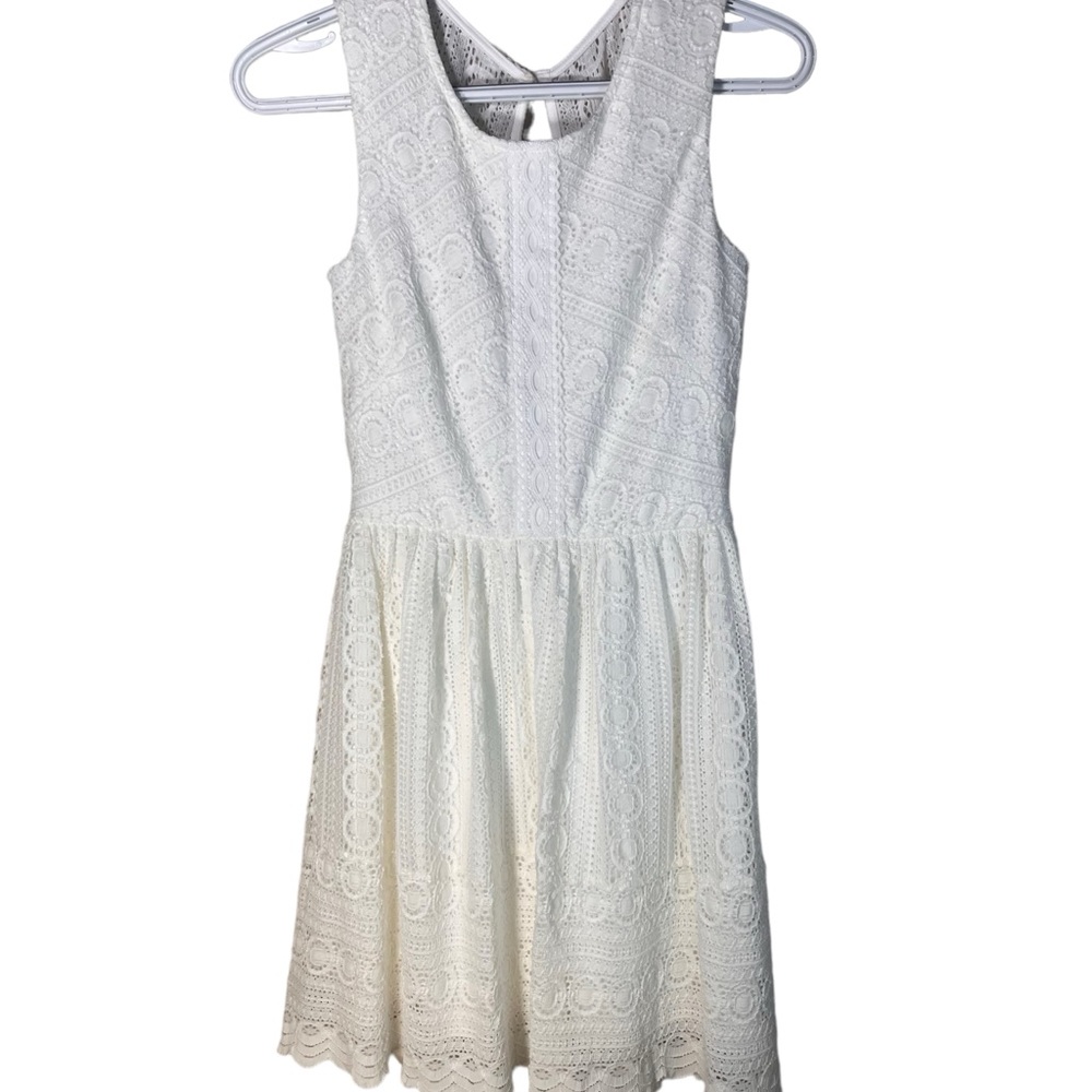 Altar D State  Sleeveless Open Back Lace Eyelet